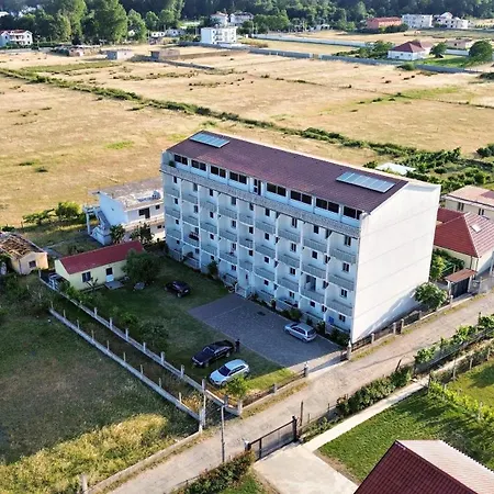Jasmine 3* Velipojë