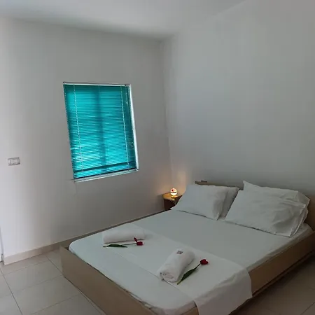 Jasmine 3* Velipojë